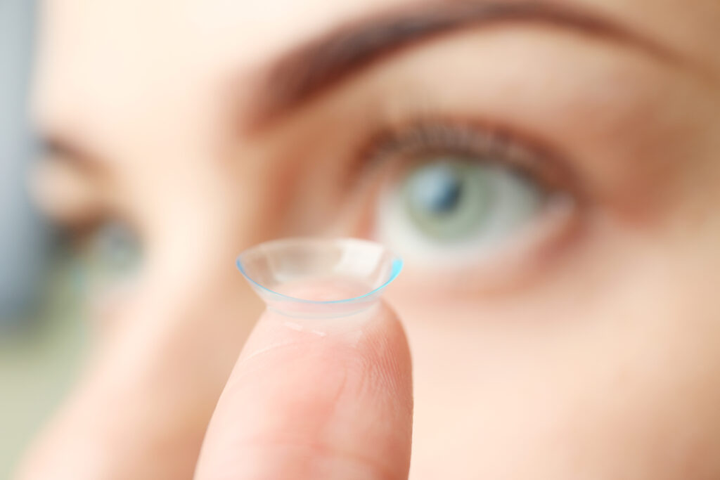 Lentillas en dedo
